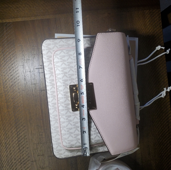 NWT Michael Kors Rose Top Handle Medium Messenger - Picture 5 of 6